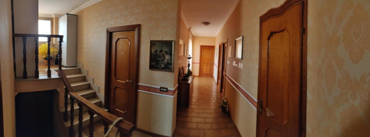 Hotel Hillary House Fiumicino Exteriér fotografie